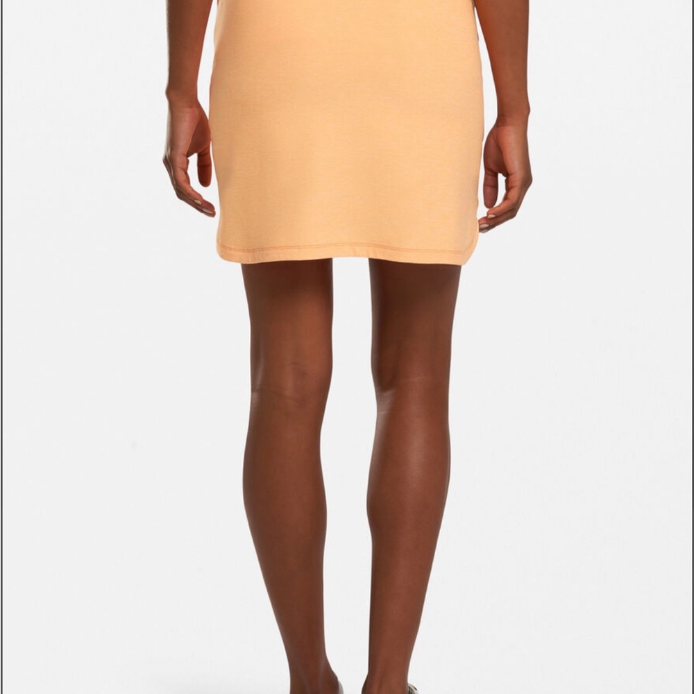 PETER MILLAR SKORT — SIZE SMALL / NEVER WORN